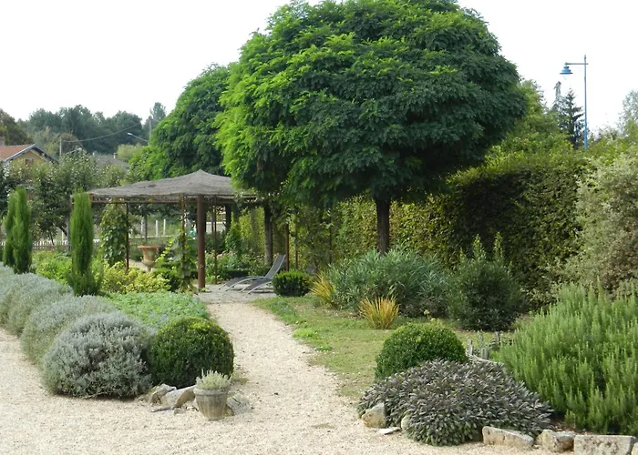 La Maison Saint-martin Bed & Breakfast